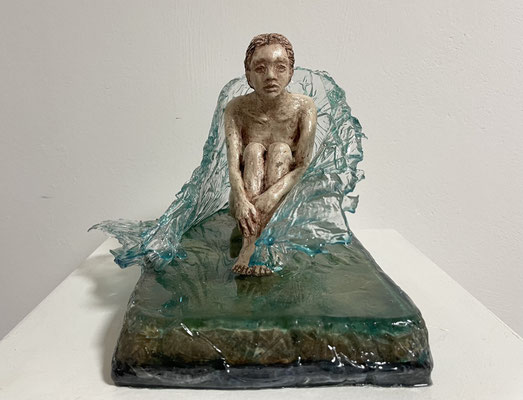 Being 11, 27 x 22 x 19 cm