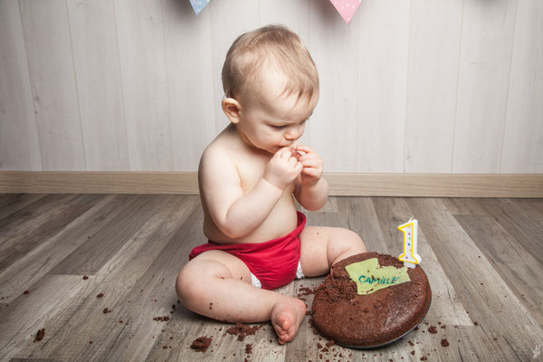 Séance photo d'anniversaire toulouse, photographe bébé toulouse, portrait bébé 1 an, smash the cake