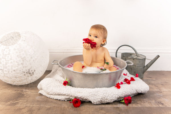 Séance photo bébé bain toulouse, photographe bébé toulouse, portrait bébé 1 an