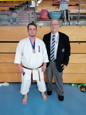 Als Sensei und Vater bin ich Stolz von seiner Leistung