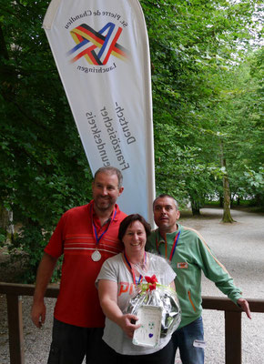 die Mannschaft Wasserschloss (Platz zwei) mit Thomas und Jeanette Stückelberger, Marcel Leupi aus Brugg/Schweiz