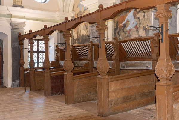 Der repräsentative Pferdestall wurde 1734 für die Kutsch- und Reitpferde des Abtes errichtet.