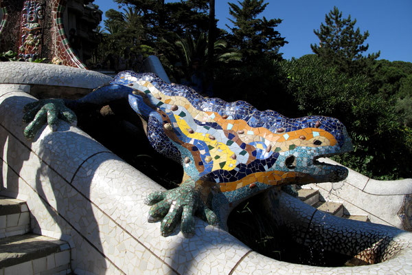 Brunnenfigur im Parc Güell