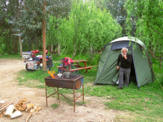 campground outside of Santiago  - campingplatz vor den Toren von Santiago