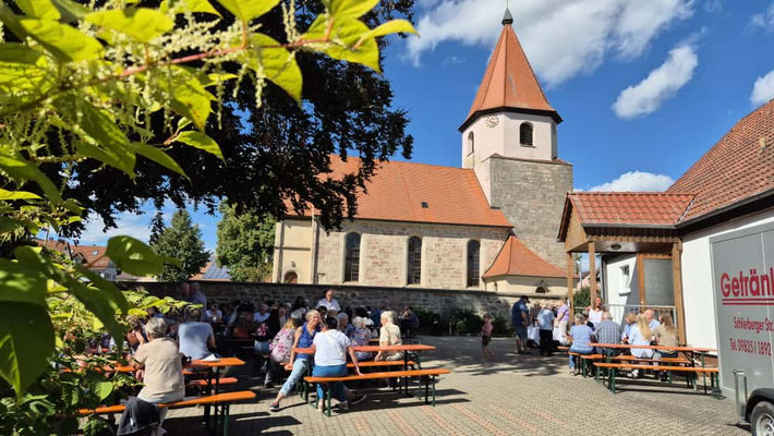 Kirchenkaffee zur Kirchweih in Beyerberg