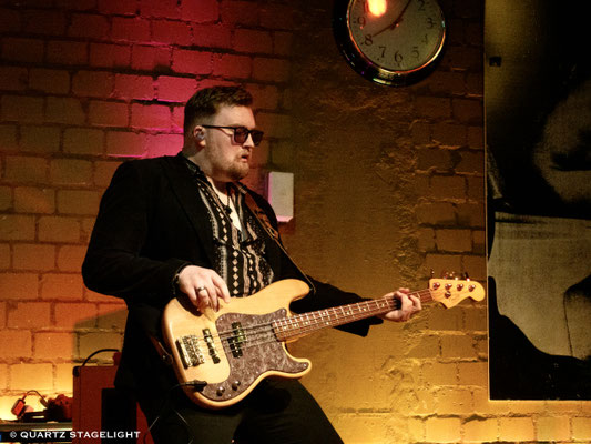 Dom Martin, "Buried Alive" tour, Blues Garage Isernhagen, April 2025