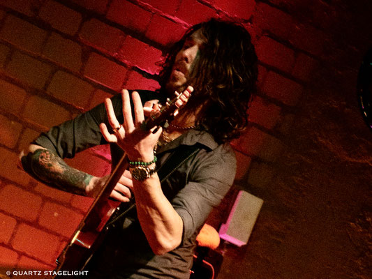 Dom Martin, "Buried Alive" tour, Blues Garage Isernhagen, April 2025