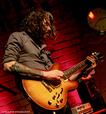Dom Martin, "Buried Alive" tour, Blues Garage Isernhagen, April 2025