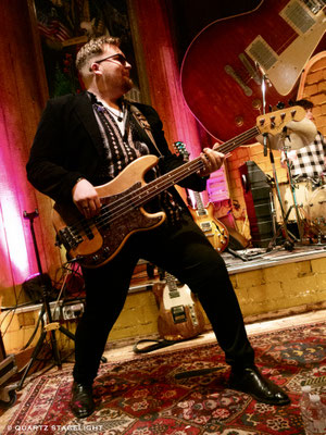 Dom Martin, "Buried Alive" tour, Blues Garage Isernhagen, April 2025