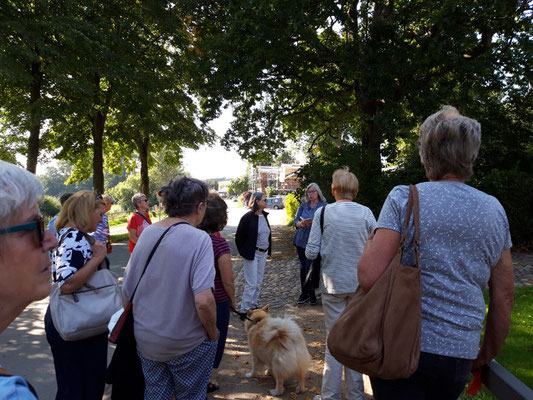 Bordesholmer LandFrauen, Skulpturenführung in Bissee im September 2021