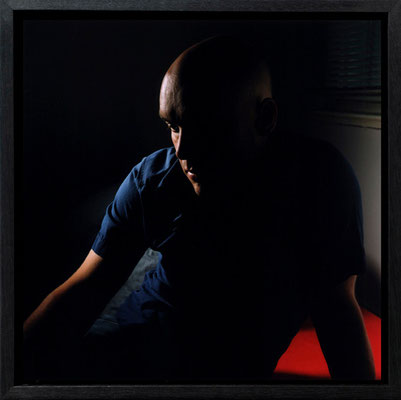 Michael Koch: Tobias, 2004, C-Print, Diasec, gerahmt/Schattenfuge