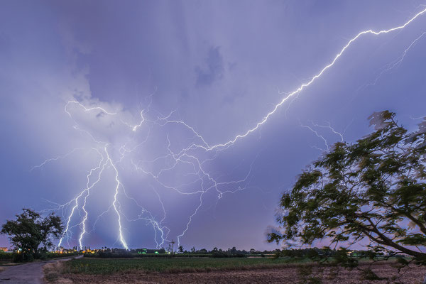 Nächtliches Gewitter über Neustadt