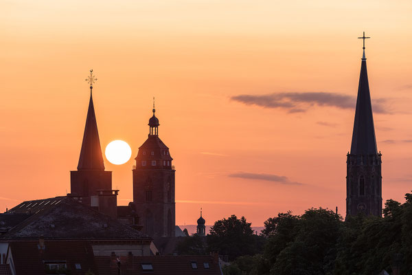 Sonnenaufgang hinter der Stiftskirche