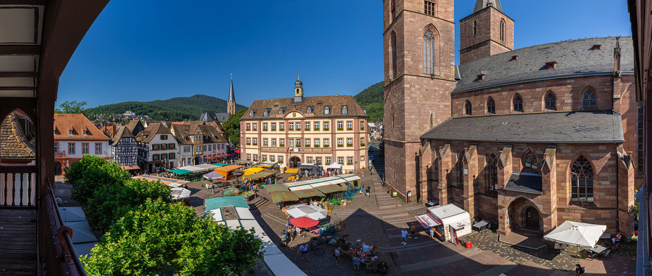 Markttreiben in Neustadt