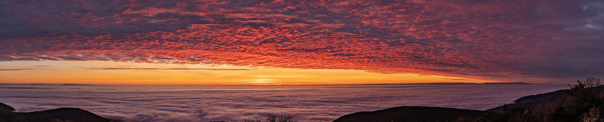 Bunte Morgenstimmung auf der Kalmit
