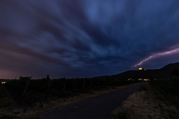 Gewitter am Hambacher Schloss