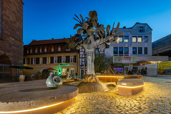 Paradiesbrunnen in Neustadt