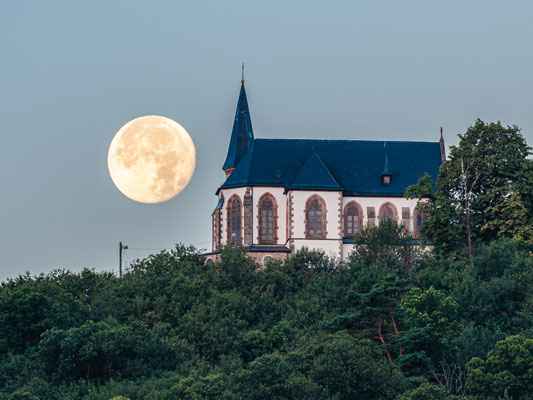 Vollmonduntergang an der Annakapelle