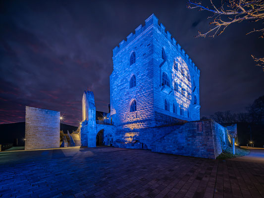 Lichtinstallation licht.atem: demokratie am Hambacher Schloss