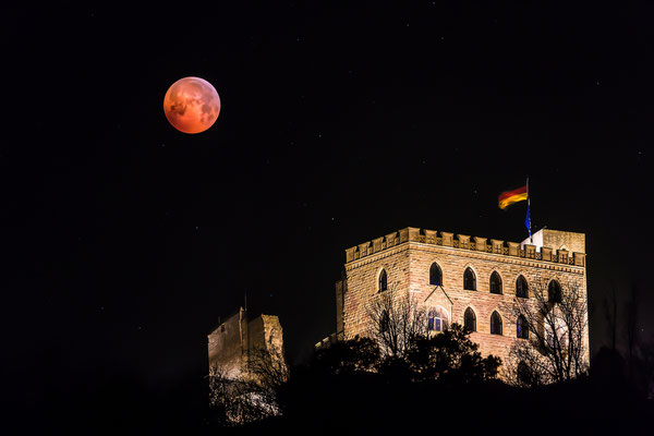 Mondfinsternis am Hambacher Schloss