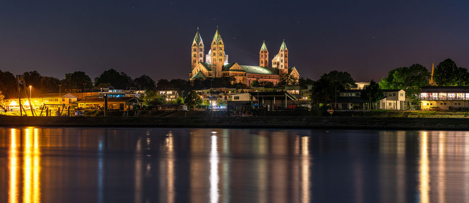 Speyerer Dom bei Nacht