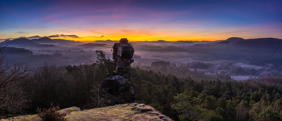 Dunstige Morgenstimmung an den Geiersteinen