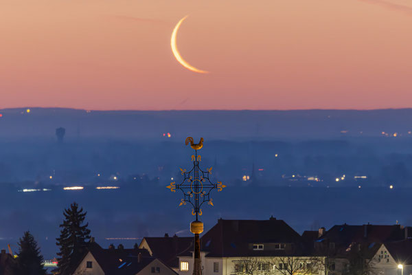 Mondaufgang über Neustadt