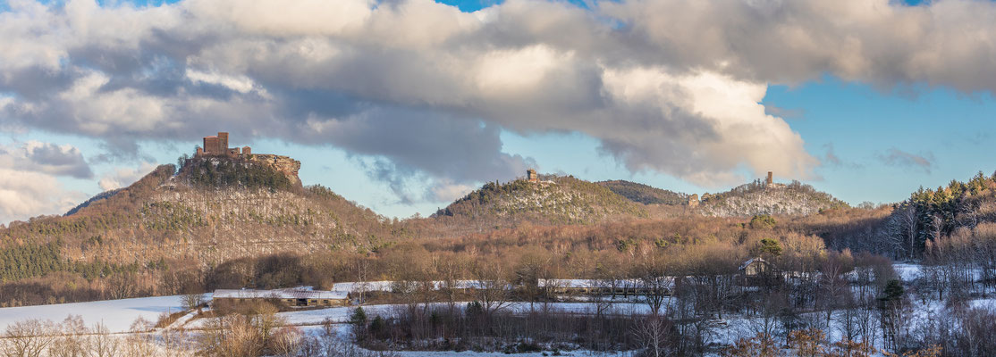 Blick auf die Annweilerer Burgen