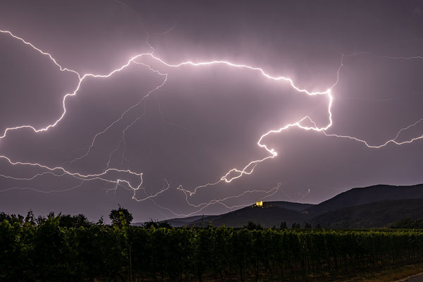 Gewitter am Hambacher Schloss