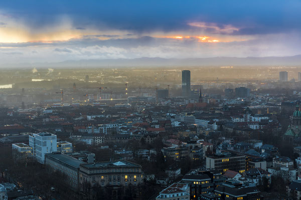 Blick auf Mannheim und Ludwigshafen vom Fernsehturm