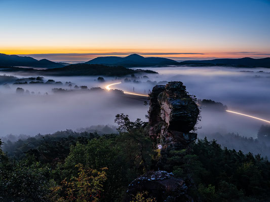 Nebelmorgen an den Geiersteinen