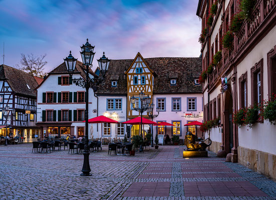 Blaue Stunde in Neustadts Altstadt
