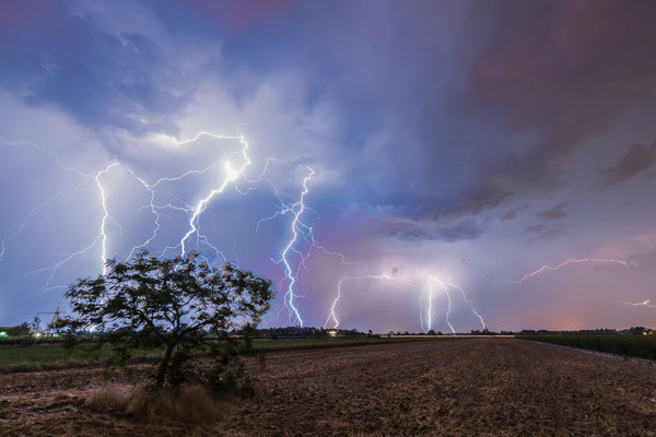Nächtliches Gewitter über Neustadt