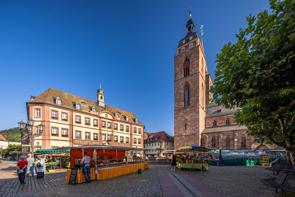 Markttreiben in Neustadt