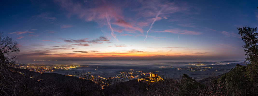 Morgens auf dem Sühnekreuz