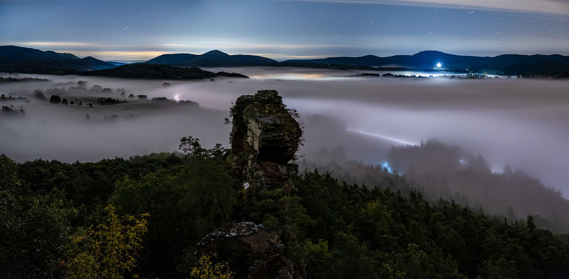 Nebelmorgen an den Geiersteinen