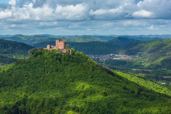 Blick auf die Burg Trifels