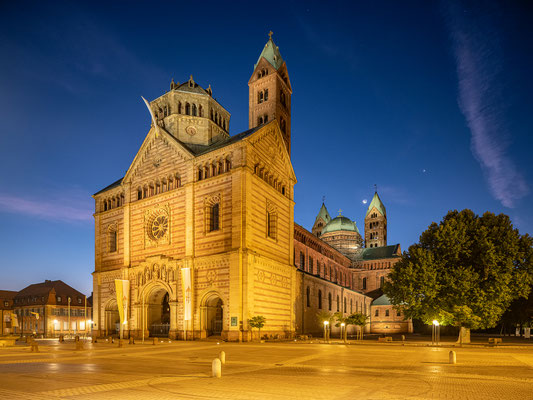 Blaue Stunde am Speyerer Dom