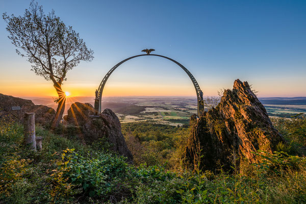 Sonnenaufgang am Adlerbogen, 60 x 40 cm, Alu-Dibond, Rückseitige Hängung mit Auminiumschiene, 130 €