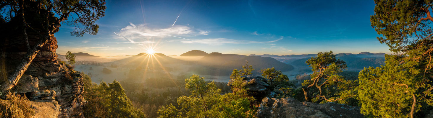 Sonnenaufgangspanorama am Dickenbergturm