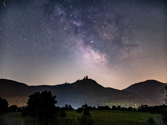 Milchstraße in klarer Nacht bei Annweiler