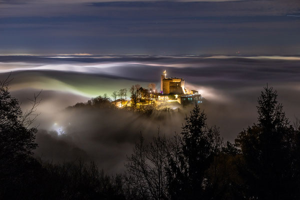 Nebelnacht am Hambacher Schloss