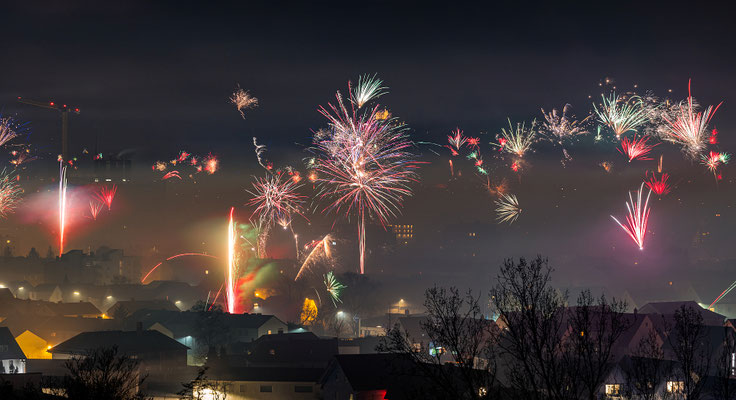 Silvesterfeuerwerk über Neustadt