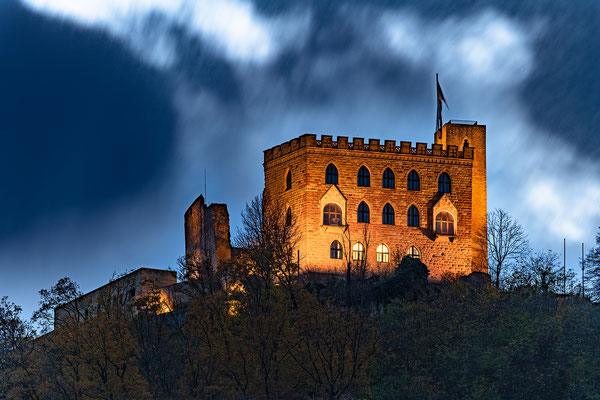 Blaue Stunde am Hambacher Schloss