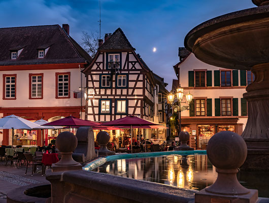Blaue Stunde in Neustadts Altstadt