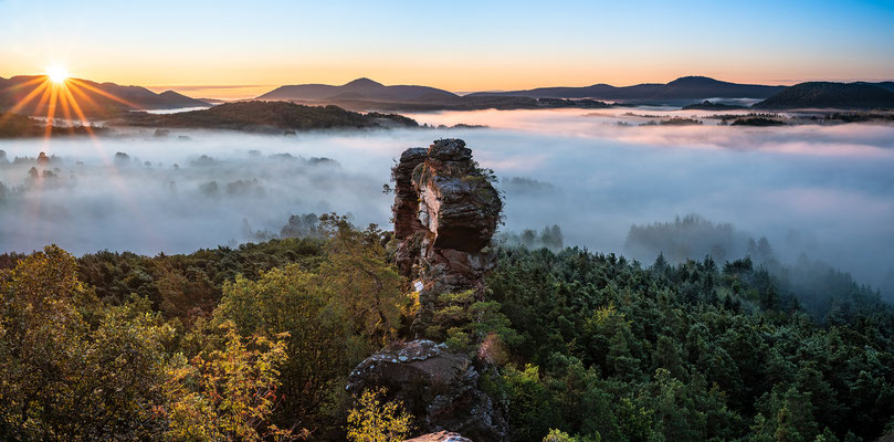 Nebelmorgen an den Geiersteinen
