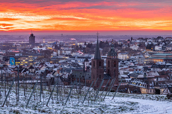 Intensiver Sonnenaufgang bei Neustadt