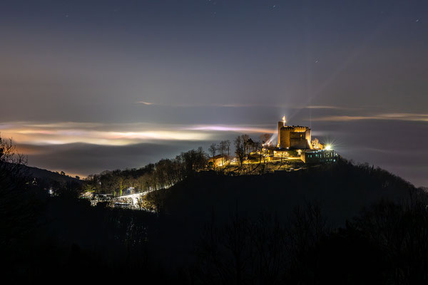 Nebel unter dem Hambacher Schloss