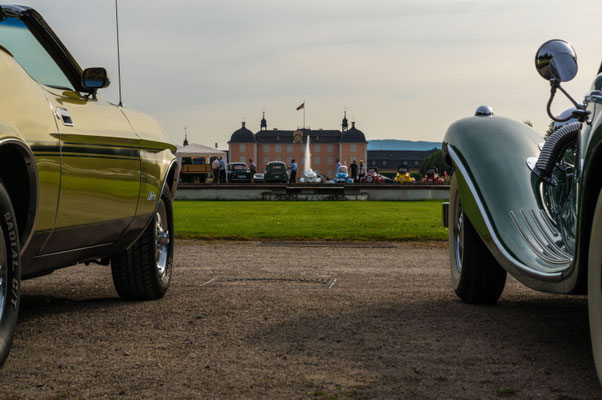 Oldtimerausstellung im Schwetzinger Schlossgarten