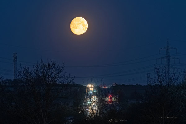 Vollmonduntergang bei Gerolsheim